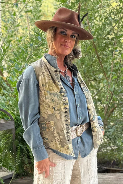 Mesmerized Vest in Vintage Floral - Jaded Gypsy