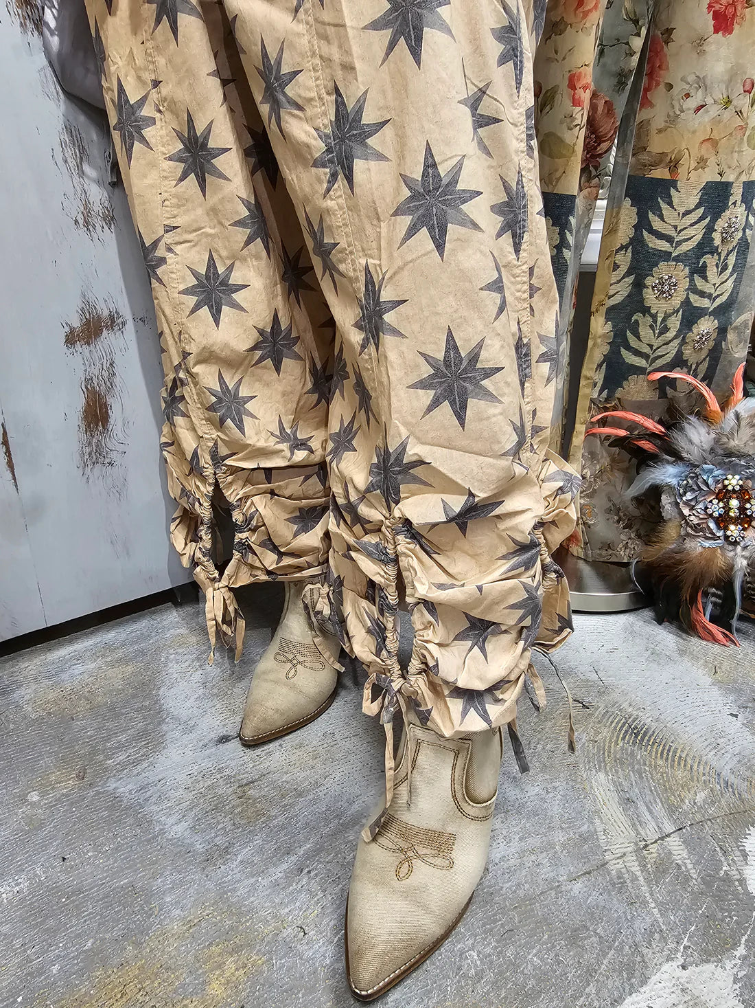 Starburst Peek a Boo Pant O/S - A Rare Bird