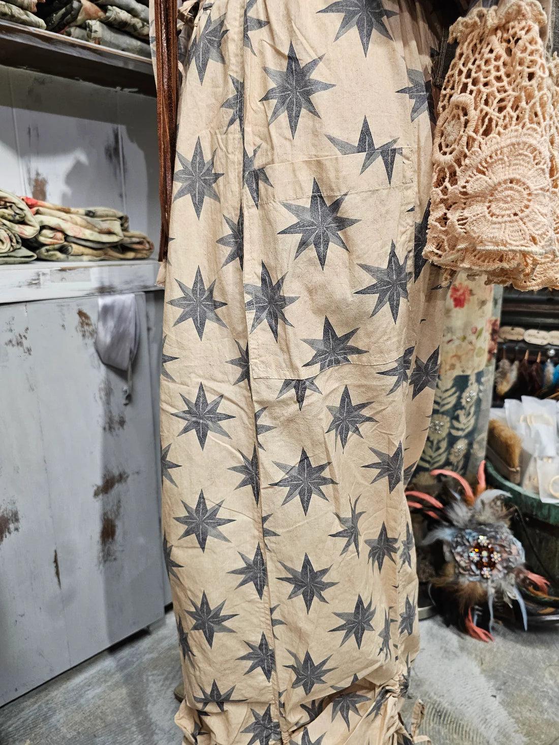 Starburst Peek a Boo Pant O/S - A Rare Bird