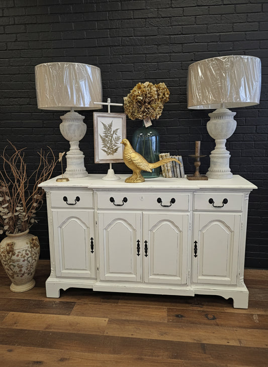 White Buffet 4 Door, 3 Drawer L-55.5in - (𝐏𝐢𝐜𝐤-𝐔𝐩 𝐎𝐧𝐥𝐲)