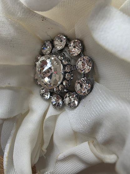 Fabric Hand-cut Floral Brooch - Distressed White