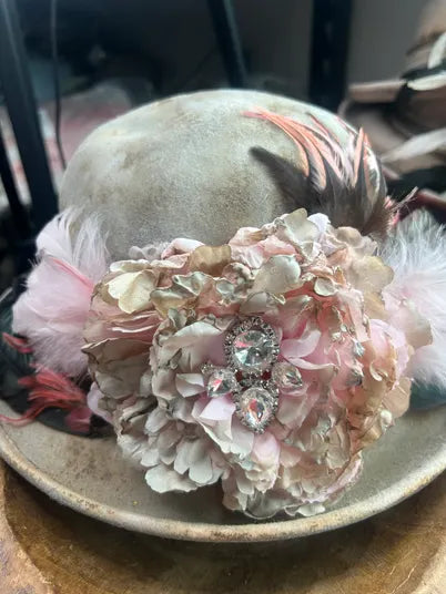 Glimmer Fancy Hat - A Rare Bird