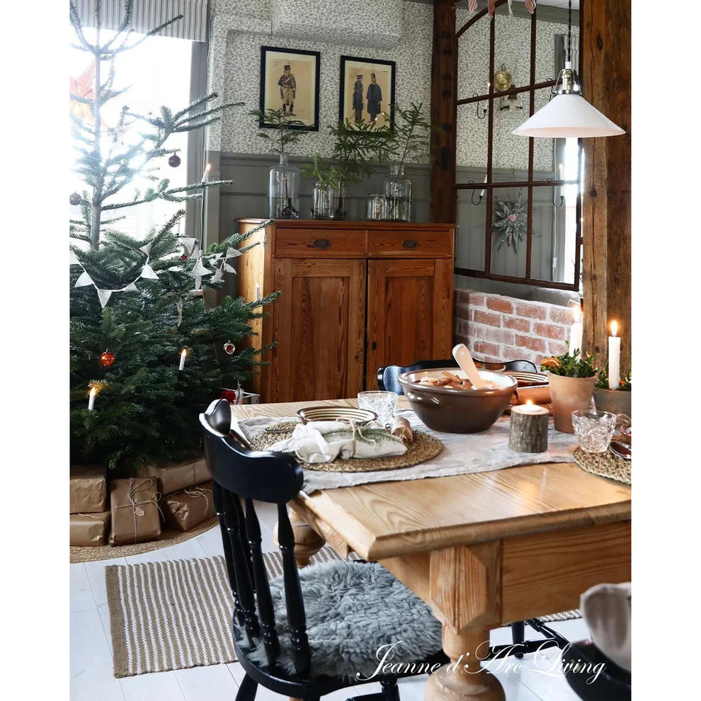 Jeanne D' Arc Living Magazine - 2025 Issue 7