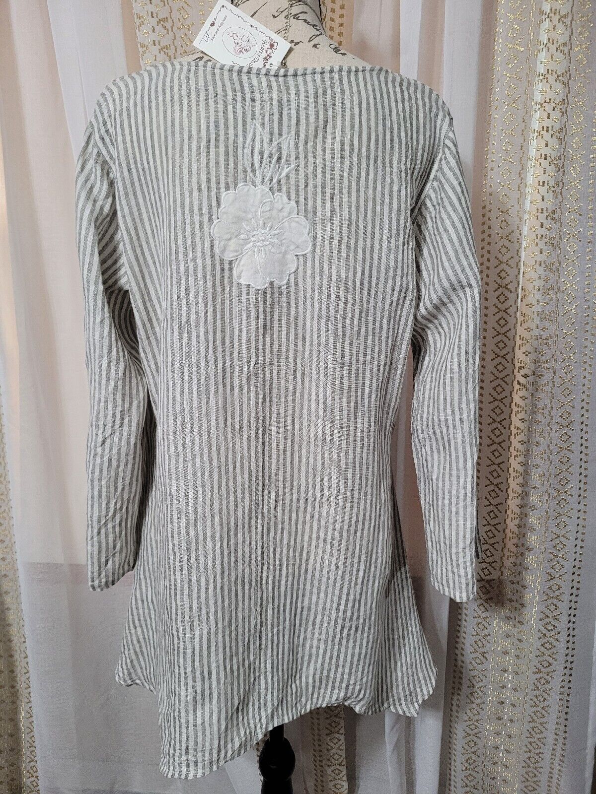 Heart's Desire Clothing - Grey Striped, Applique, Linen Tunic